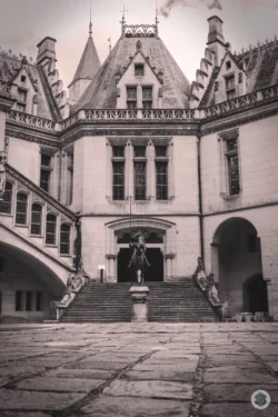 Cour du Château de Pierrefonds